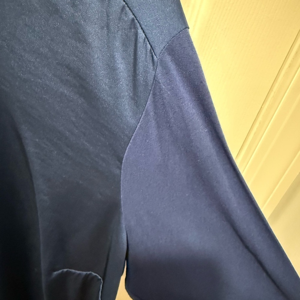 Vince Camuto Navy Blue Tunic Top - Picture 4 of 6